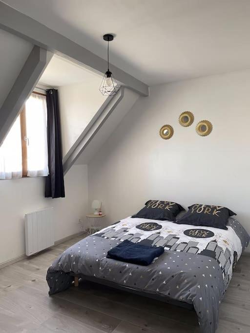 Maison Mitoyenne Avec Cour + Parking Sainte-Savine Luaran gambar
